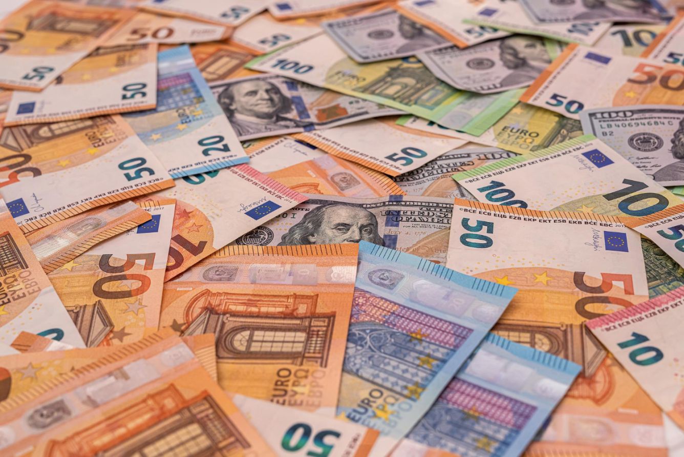 Иностранная валюта тесты. Валюта. Гривна, доллар, евро. Деньги в мире. Доллар (валюта).